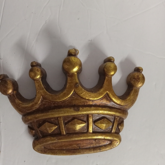 Crown Accent Tree Ornament Resin 5" - Picture 5 of 5